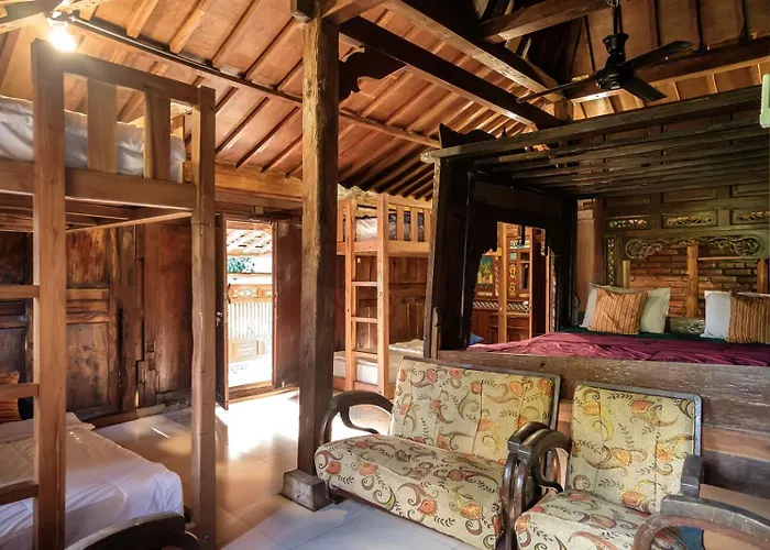 Twospaces Living At Bunga Desa, Gasthuis *