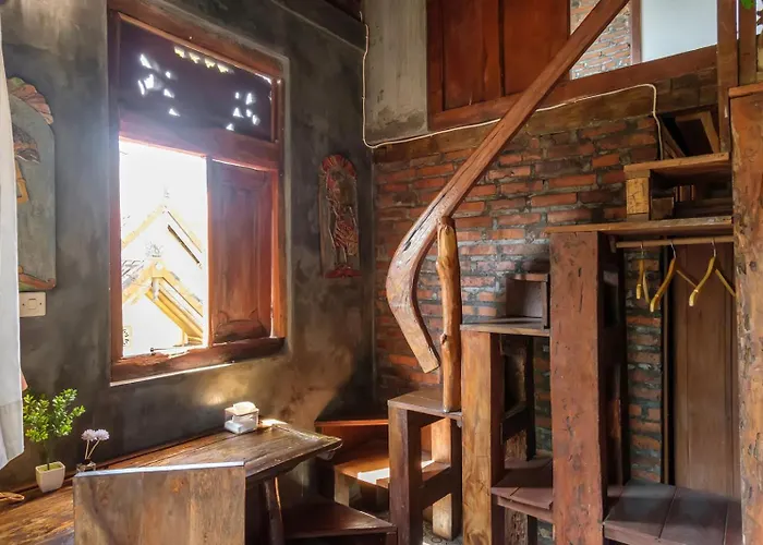 Twospaces Living At Bunga Desa, Gasthuis *