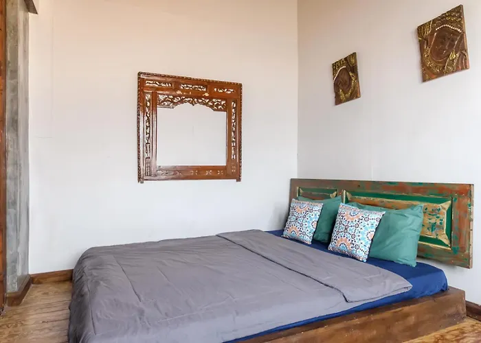 Twospaces Living At Bunga Desa,