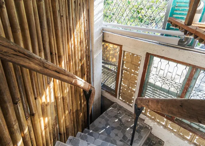 Twospaces Living At Bunga Desa, Gasthuis *