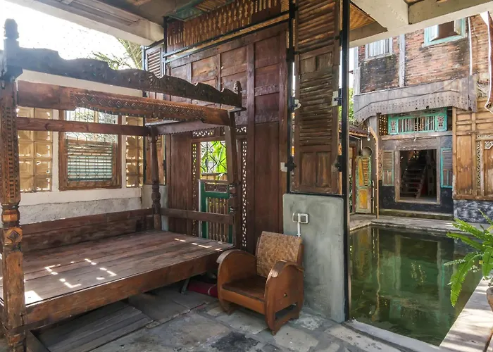 Twospaces Living At Bunga Desa,