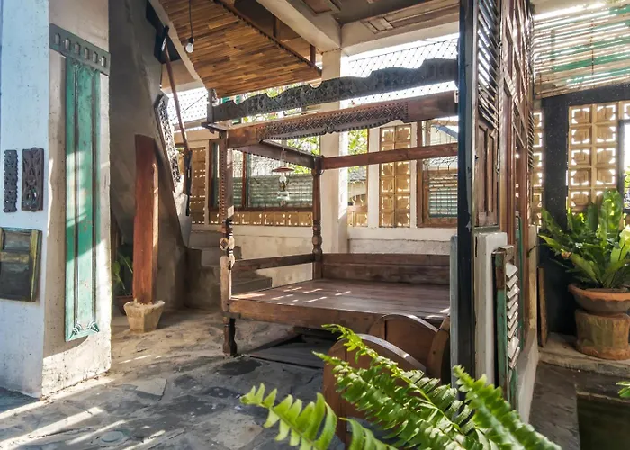 Twospaces Living At Bunga Desa, Gasthuis *