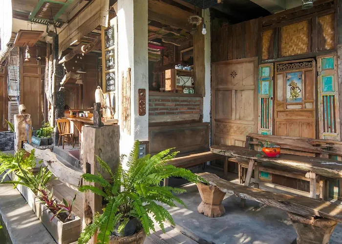 Twospaces Living At Bunga Desa, Gasthuis *